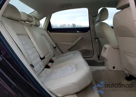 2012 Volkswagen Passat Sel z USA, uszkodzony, nr VIN 1VWCN7A32CC108071